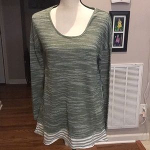 Umgee green and white top/tunic.  EUC.  Small